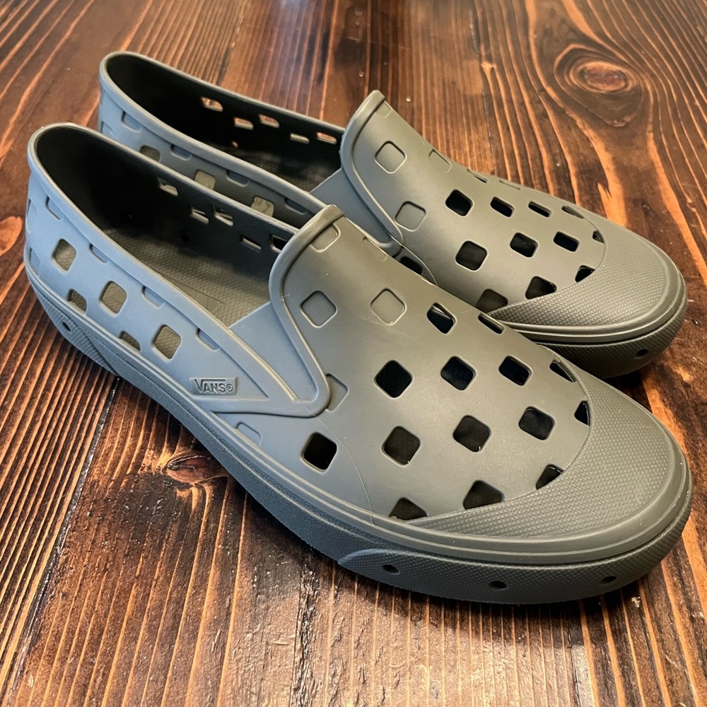 Van’s TRK Slip-On shoes